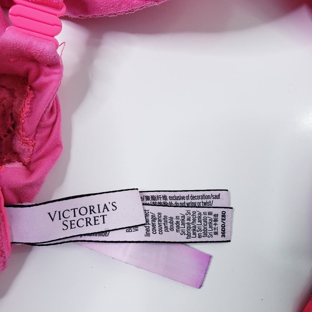 Victoria's Secret Body By Victoria Lace Lined Bra - Picture 7 of 8